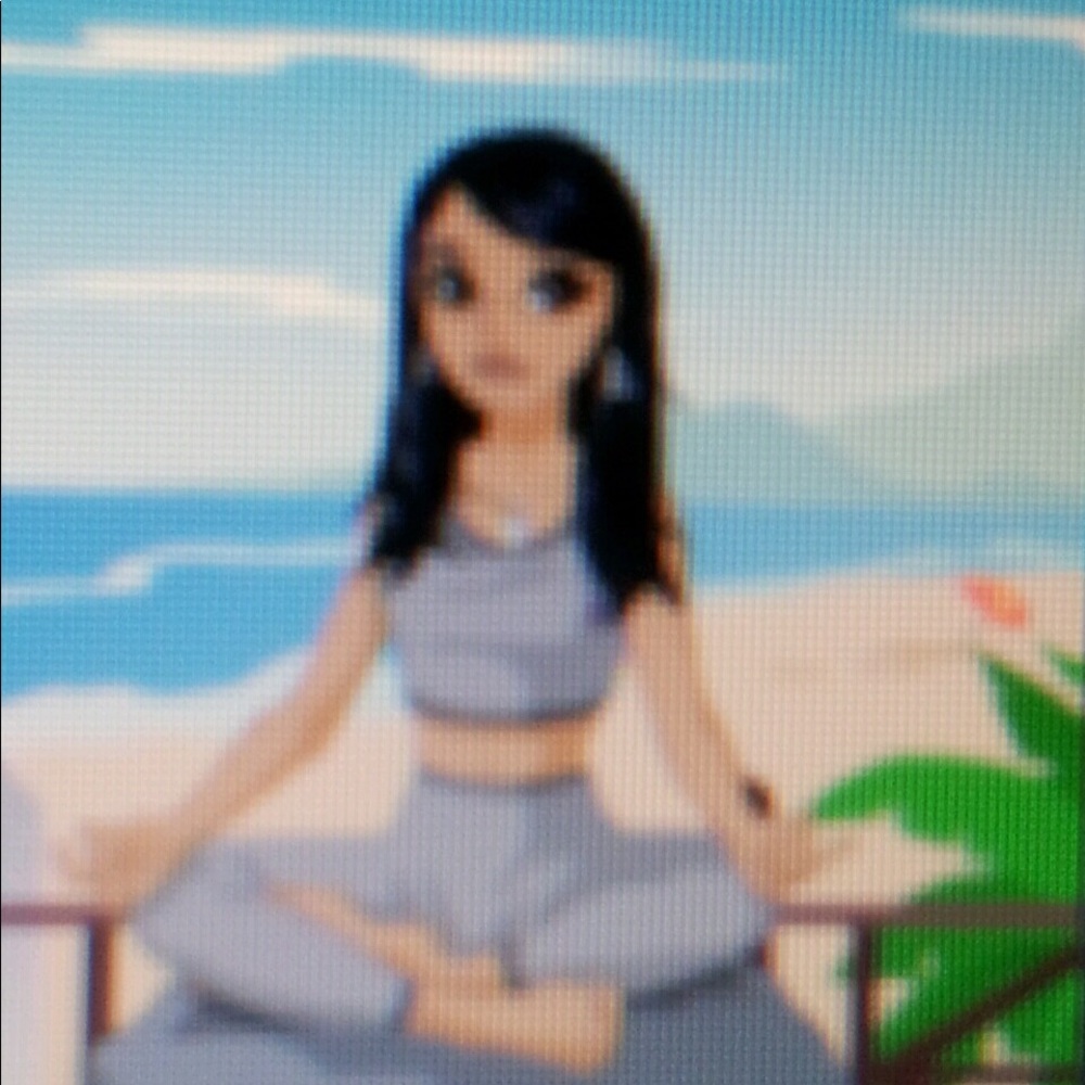 Meet your Posher, Eva